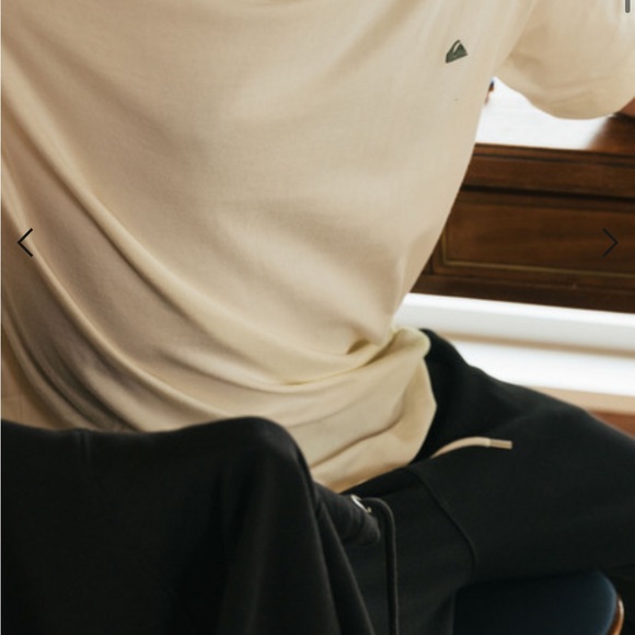 NWT Quiksilver Essentials Short Sleeve T-Shirt - Picture 4 of 5